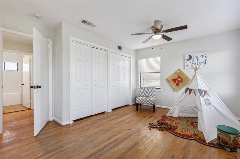 10811 Mandalay Drive, Dallas TX 75228 - Photo 9