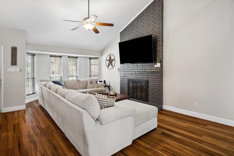 109 Clove Lane, Euless TX 76039 - Photo 6