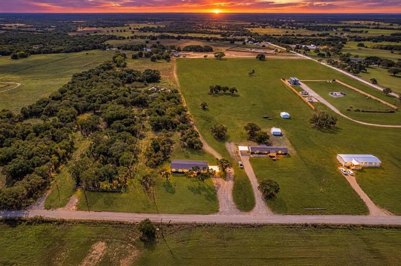 242 Huddleston Road, Sunset TX 76270 - Photo 25