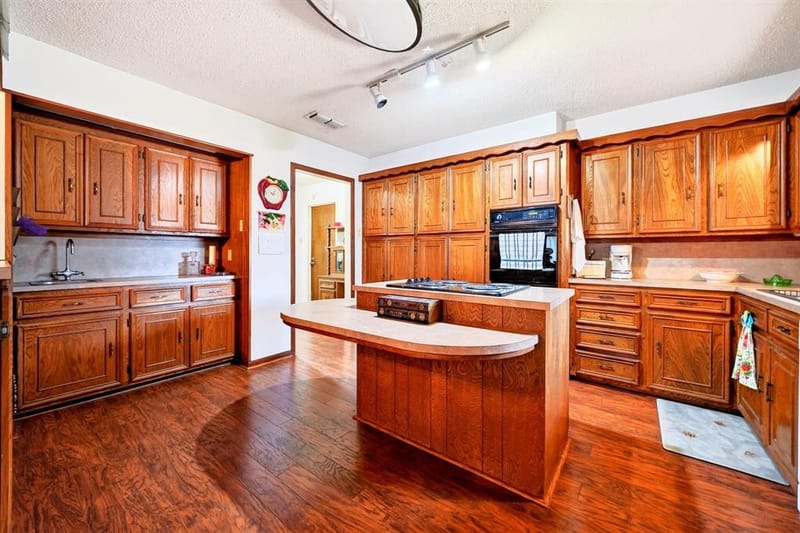 720 S Houston Street, Edgewood TX 75117 - Photo 16