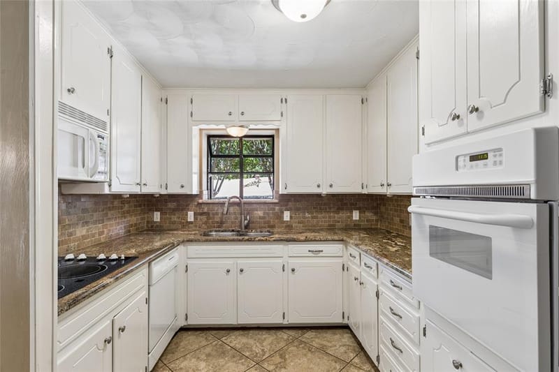 505 Caduceus Lane, Hurst TX 76053 - Photo 14