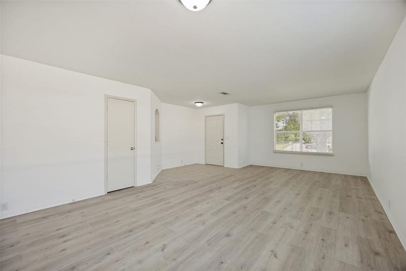 4507 Falcon Drive, Sherman TX 75092 - Photo 2