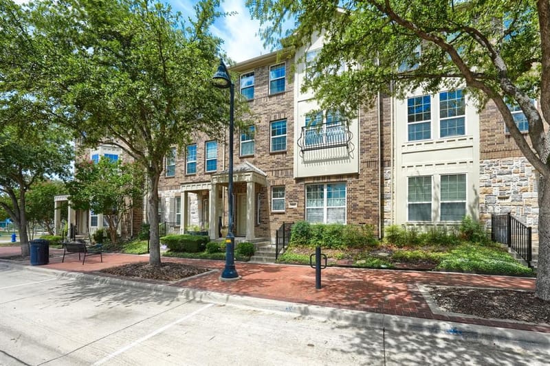 3885 Asbury Lane, Addison TX 75001 - Photo 2