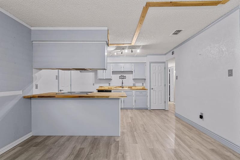 223 Countryside Drive, Arlington TX 76014 - Photo 7