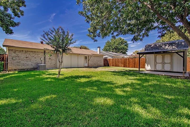 223 Countryside Drive, Arlington TX 76014 - Photo 3