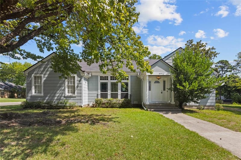 650 W Kaufman Street, Paris TX 75460