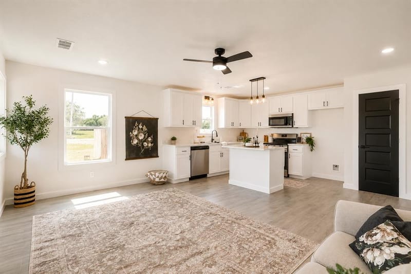 203 E South, Itasca TX 76055 - Photo 7