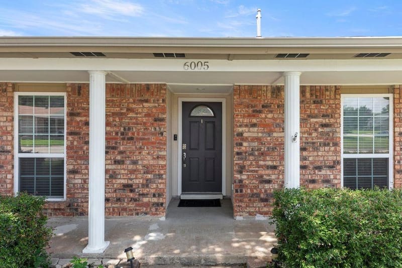 6005 Blair Oaks Drive, The Colony TX 75056 - Photo 4