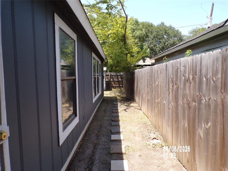10327 WHITINGHAM Drive, Dallas TX 75227 - Photo 15