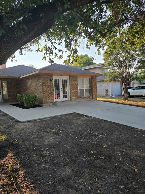 3182 Cross Creek Circle, Grand Prairie TX 75052 - Photo 2