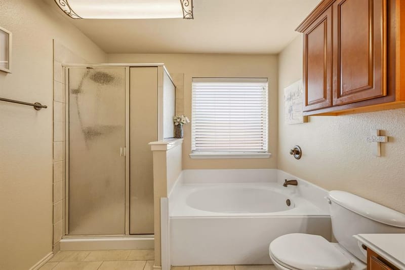 200 Jacinth Lane, Granbury TX 76049 - Photo 19