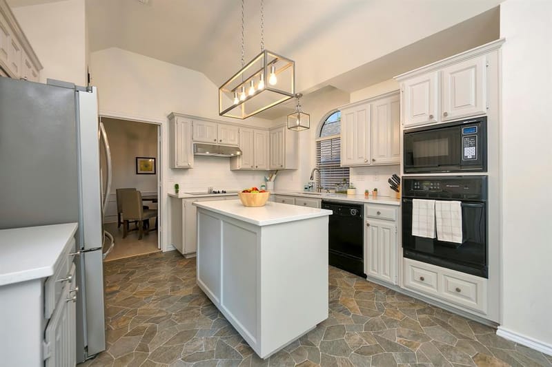 2214 New Mill Lane, Arlington TX 76012 - Photo 6