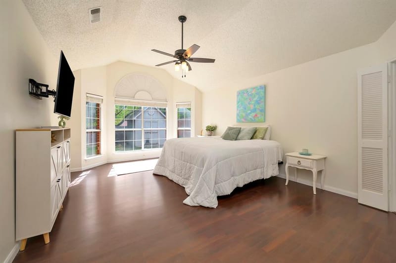 2214 New Mill Lane, Arlington TX 76012 - Photo 17