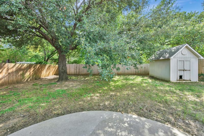 2214 New Mill Lane, Arlington TX 76012 - Photo 35