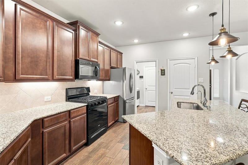 405 Bird Creek Drive, Little Elm TX 75068 - Photo 7
