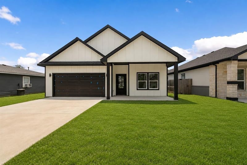 310 Dixon Street, Terrell TX 75160