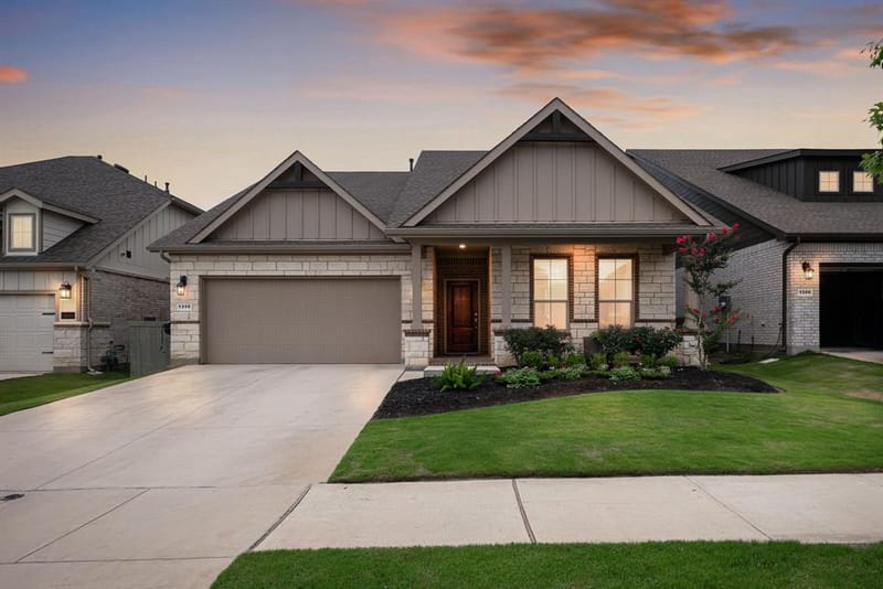 1310 Trailblazer Way, Northlake TX 76247