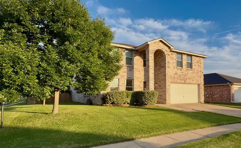 3214 Friesian Court, Denton TX 76210 - Photo 2