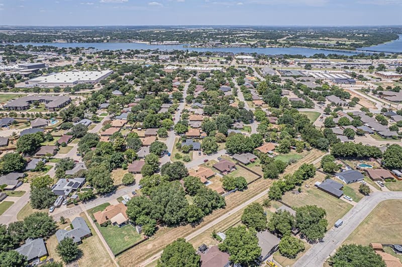 1015 Meadowlark Lane, Granbury TX 76048 - Photo 38