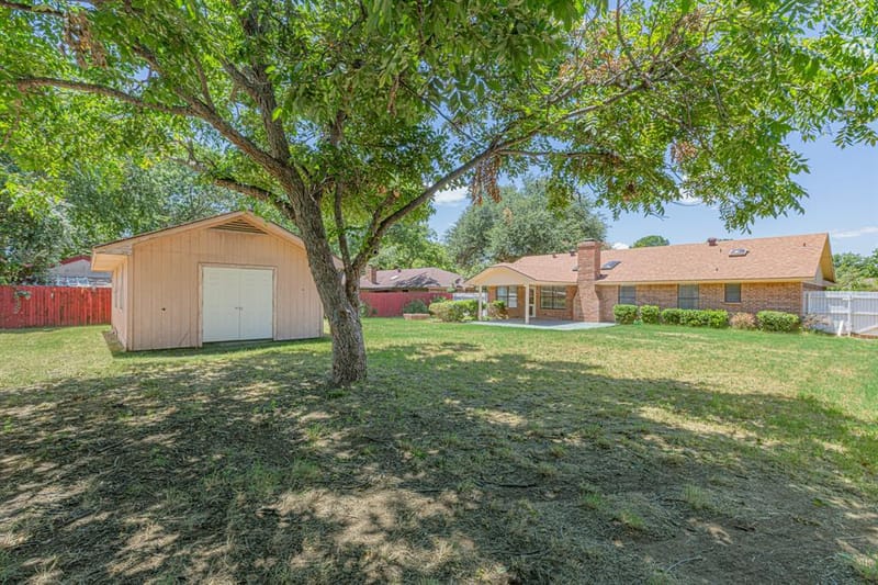 1015 Meadowlark Lane, Granbury TX 76048 - Photo 33