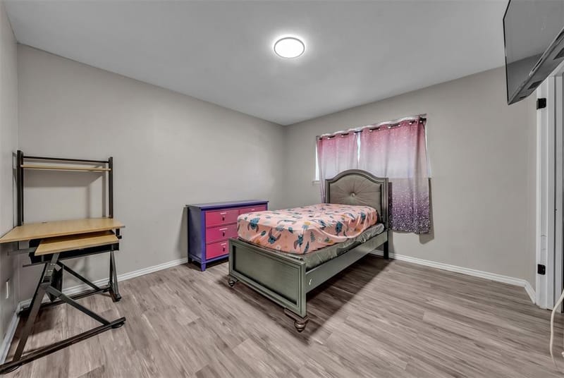 3813 Lynbrook Lane, Arlington TX 76015 - Photo 9