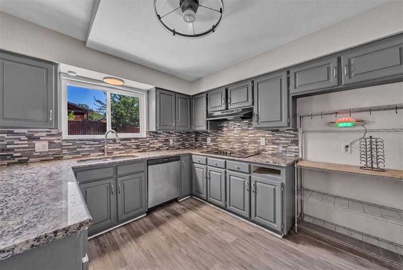 3813 Lynbrook Lane, Arlington TX 76015 - Photo 8