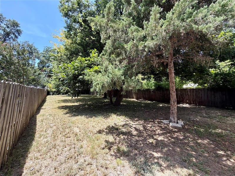 105 W Damon Street, Terrell TX 75160 - Photo 7