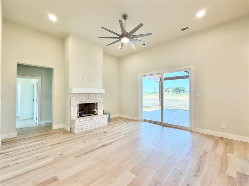 1021 Sabrina Court, Weatherford TX 76085 - Photo 7