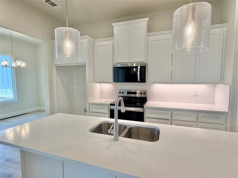 1021 Sabrina Court, Weatherford TX 76085 - Photo 9