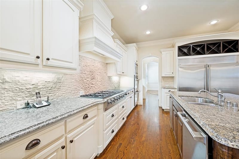 4106 Lively Lane, Dallas TX 75220 - Photo 10