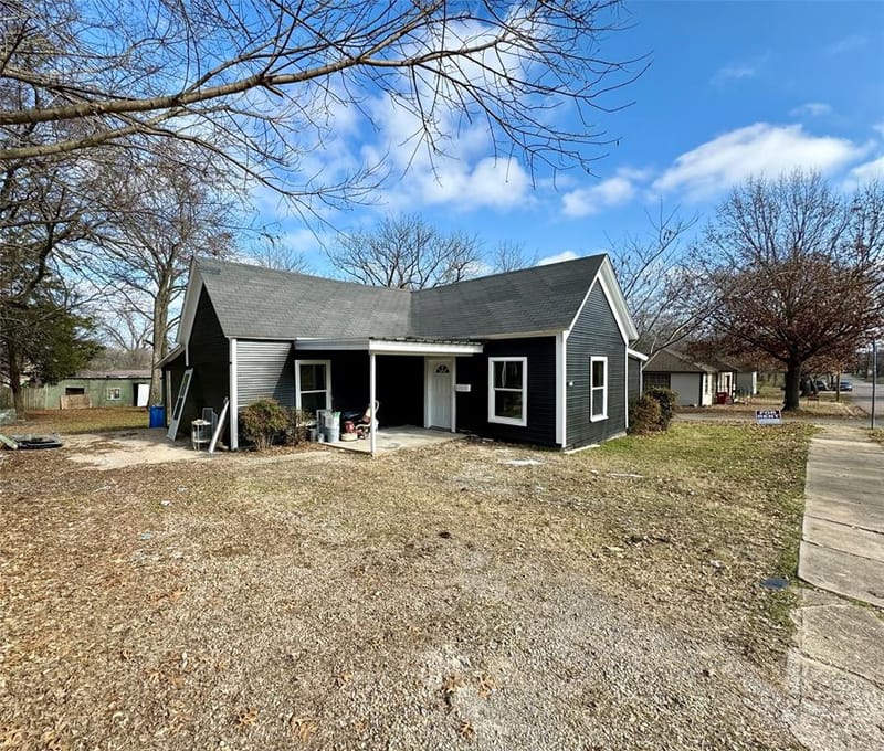 400 S 4th Street, Bonham TX 75418 - Photo 3