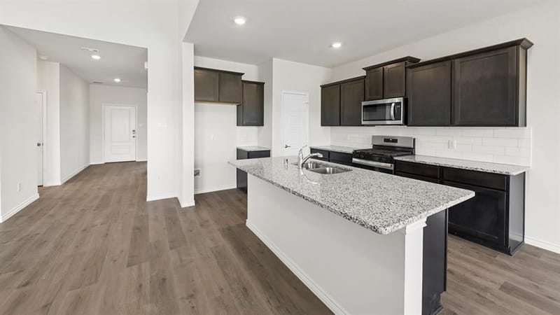 8425 Everly Drive, Garland TX 75043 - Photo 6