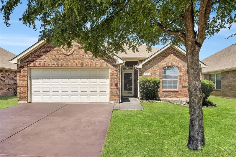 821 Austin Lane, Lavon TX 75166