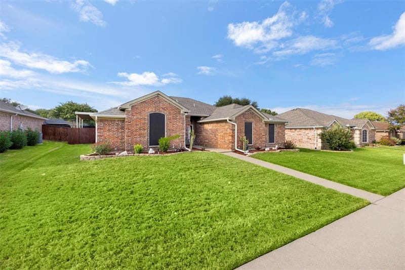 327 Choctaw Trail, Waxahachie TX 75165 - Photo 7