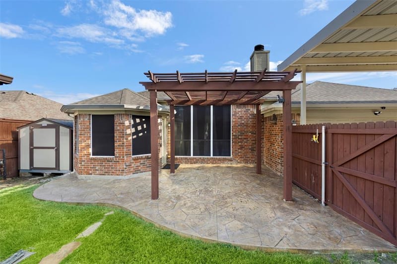 327 Choctaw Trail, Waxahachie TX 75165 - Photo 5