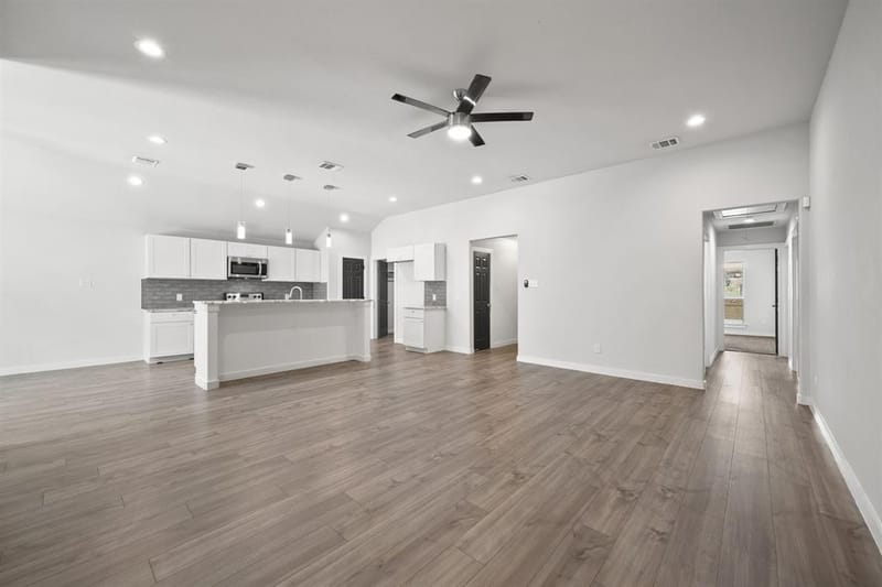 5735 Bon Air Drive, Dallas TX 75241 - Photo 6