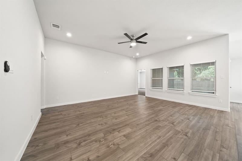 5735 Bon Air Drive, Dallas TX 75241 - Photo 7