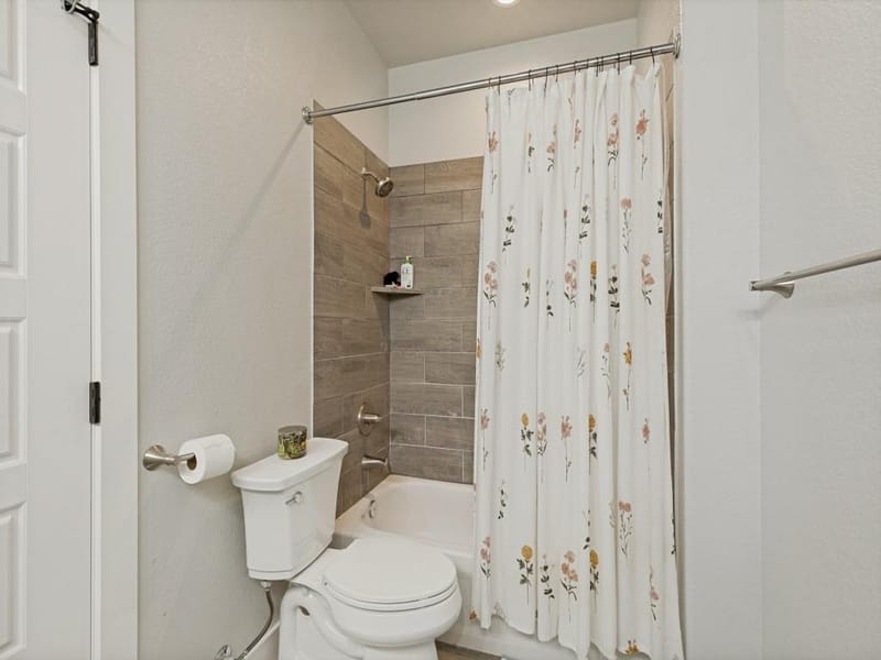 310 Oakwood Avenue, Jacksboro TX 76458 - Photo 17