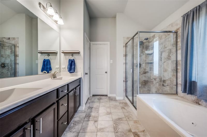 1913 Pavilion Lane, Denton TX 76210 - Photo 15