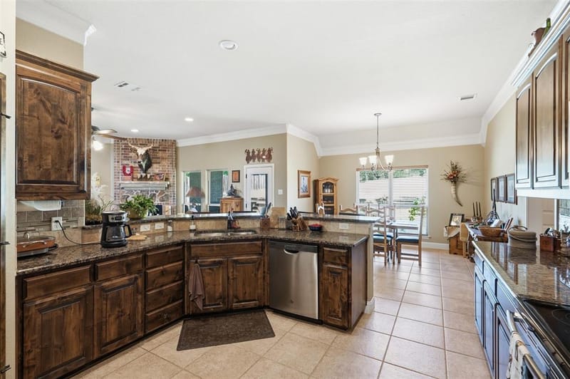 3518 Old Mineral Wells Highway, Weatherford TX 76088 - Photo 15