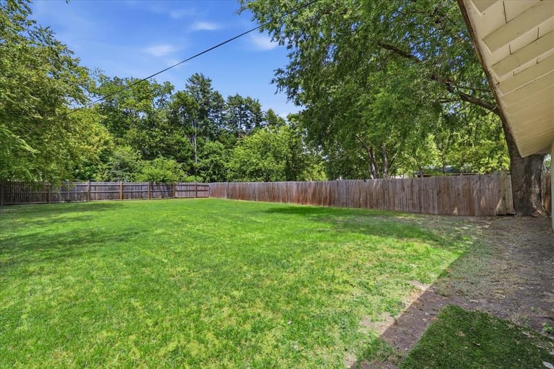 610 Crescent Street, Denton TX 76201 - Photo 13