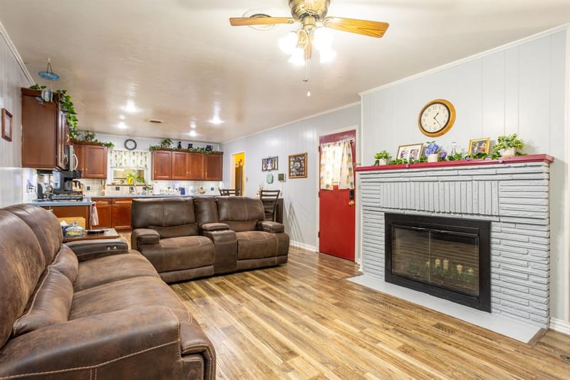 124 MARTIN Drive, Lancaster TX 75146 - Photo 16