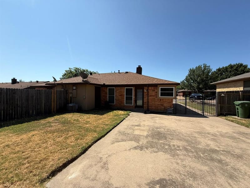 2317 Aquaduct Drive, Bedford TX 76022 - Photo 17