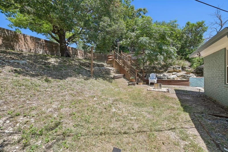 1025 Wedgewood Drive, Woodway TX 76712 - Photo 18
