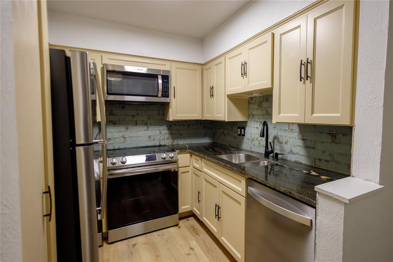 4206 Newton Avenue # 112, Dallas TX 75219 - Photo 7