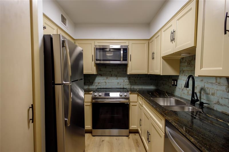 4206 Newton Avenue # 112, Dallas TX 75219 - Photo 8
