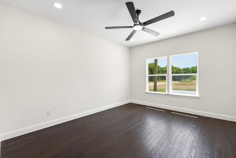 5660 Lone Star Circle, Granbury TX 76048 - Photo 15