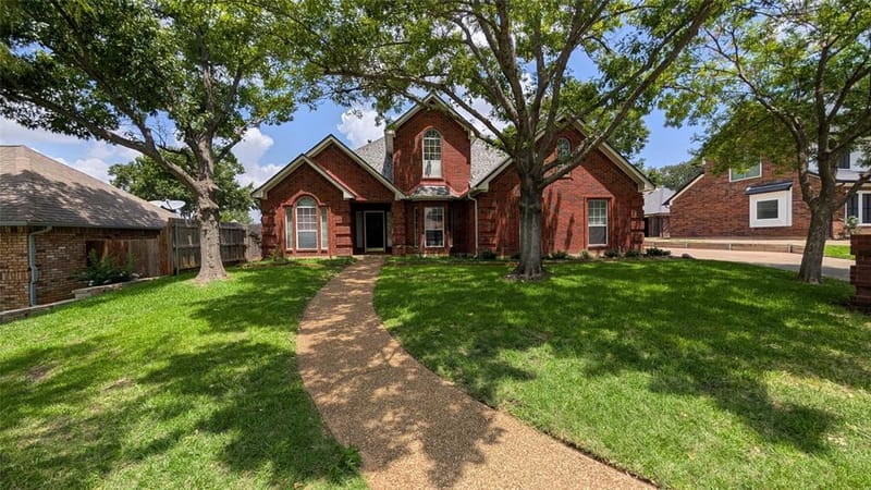 7525 Brentwood Court, North Richland Hills TX 76182