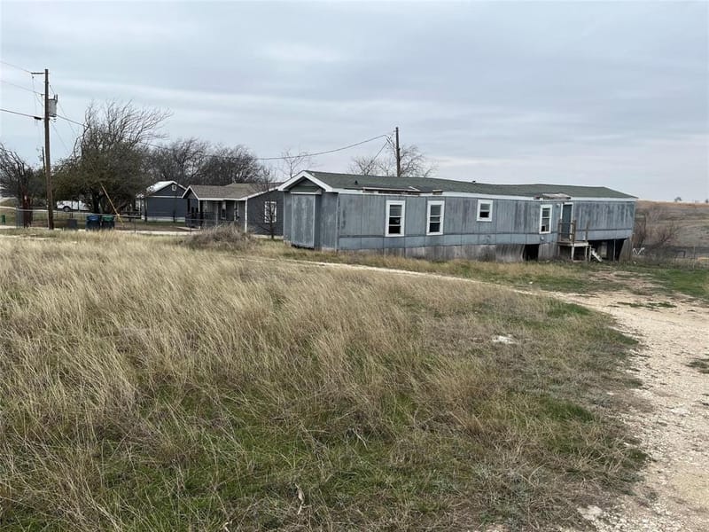 8831 Cartwright Drive, Cresson TX 76035