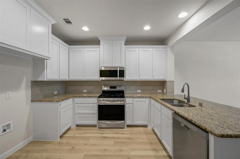 4277 Snow Goose Trail, Arlington TX 76005 - Photo 2